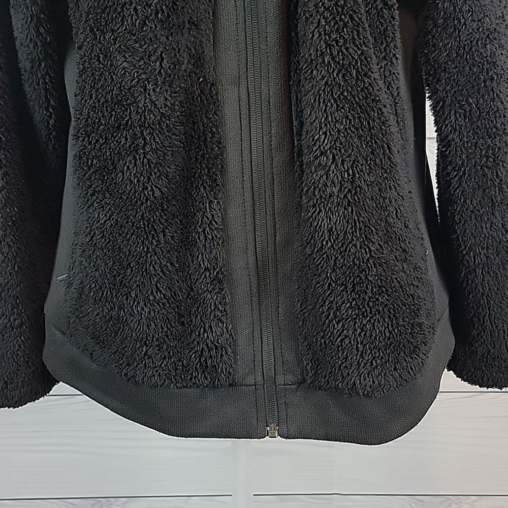 The North Face faux fur fleece jacket Size M - Picture 3 of 13